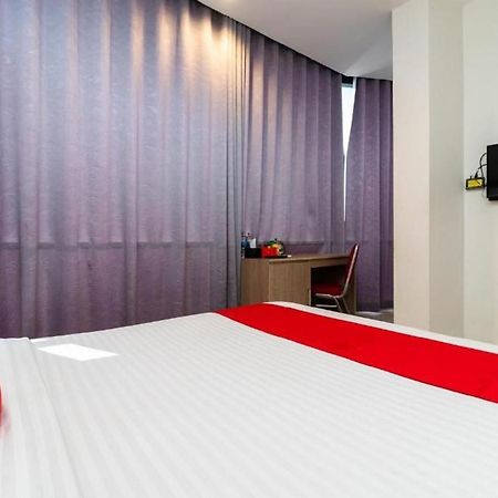 Hotel Domino Palembang Exterior foto